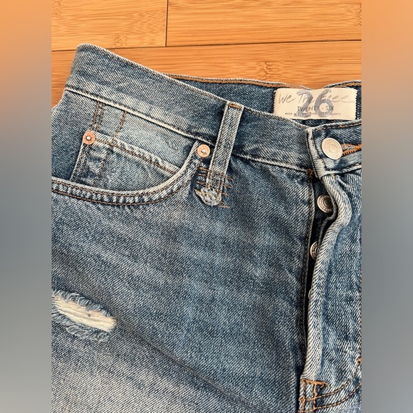 Denim shorts - Picture 3 of 4